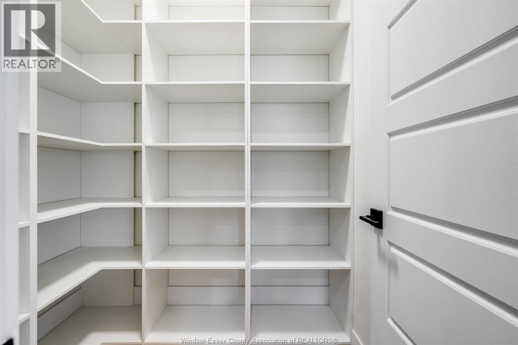 227 Cowan Court, Amherstburg, ON - Indoor With Storage