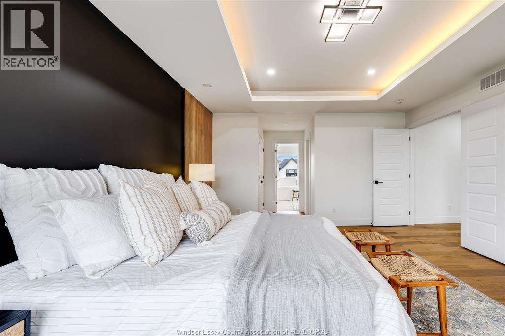 227 Cowan Court, Amherstburg, ON - Indoor Photo Showing Bedroom