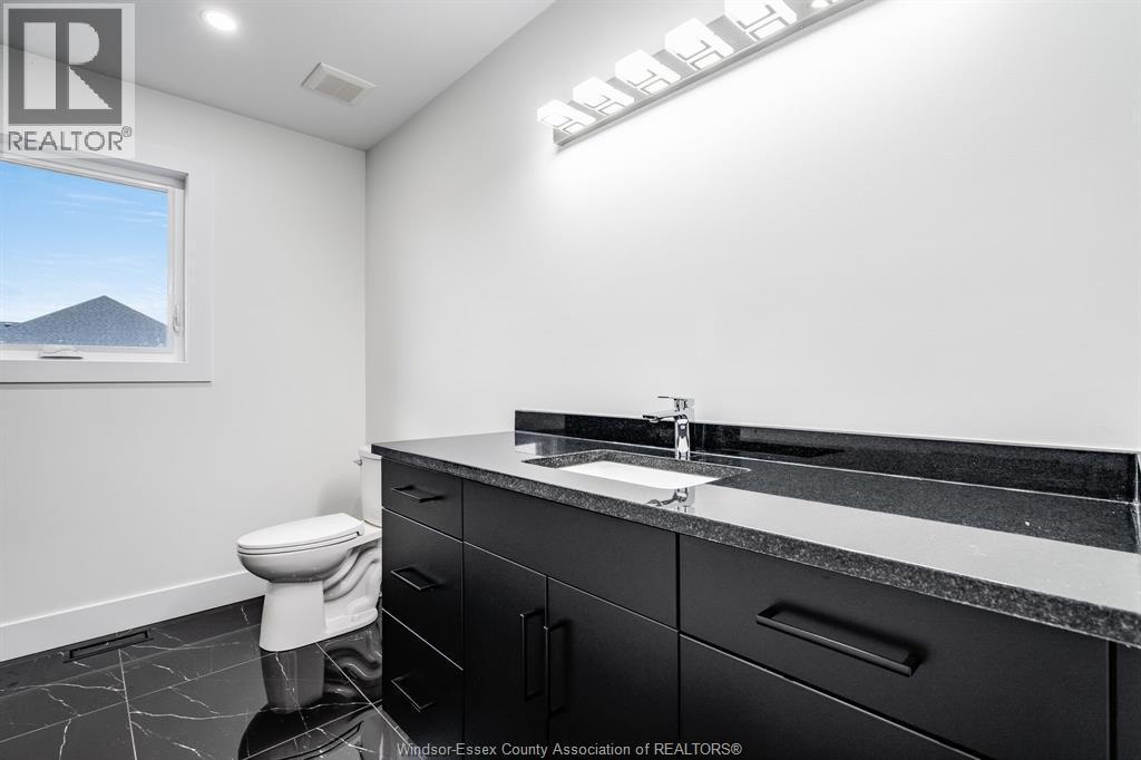 227 Cowan Court, Amherstburg, ON - Indoor Photo Showing Bathroom