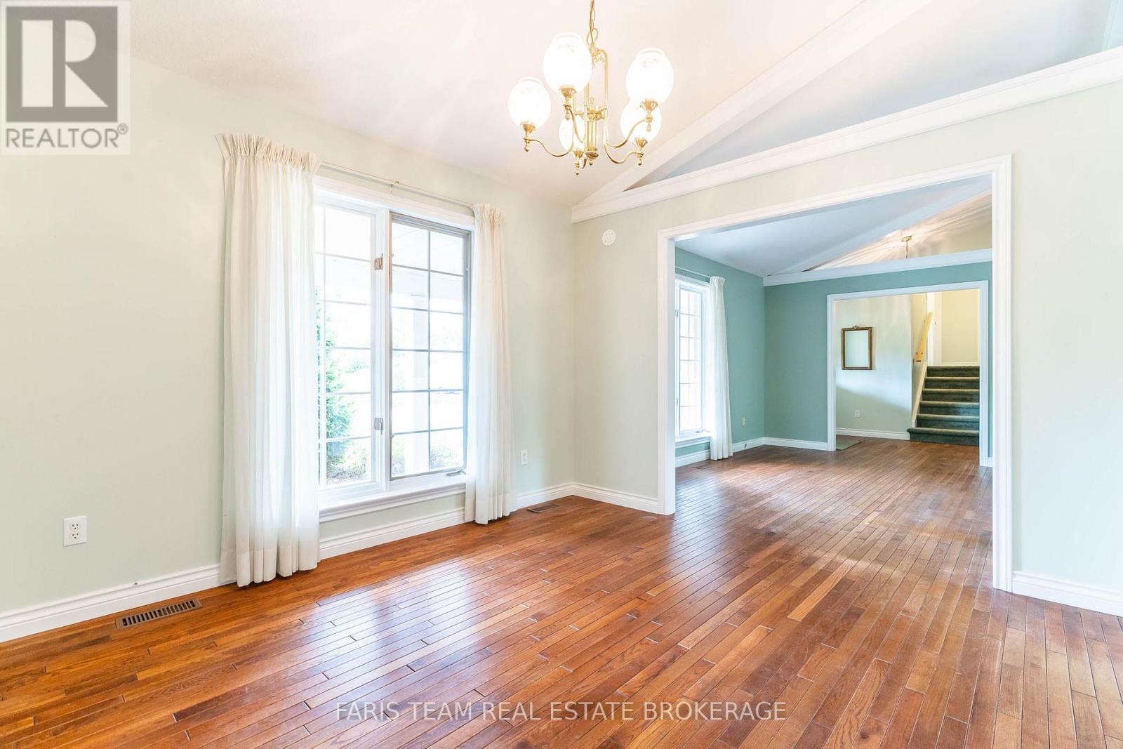 53 Maple Drive, Orillia, ON - Indoor Photo Showing Other Room