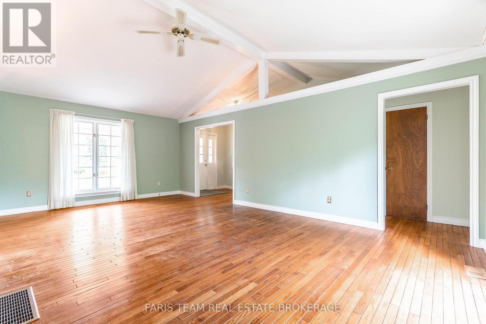 53 Maple Drive, Orillia, ON - Indoor Photo Showing Other Room