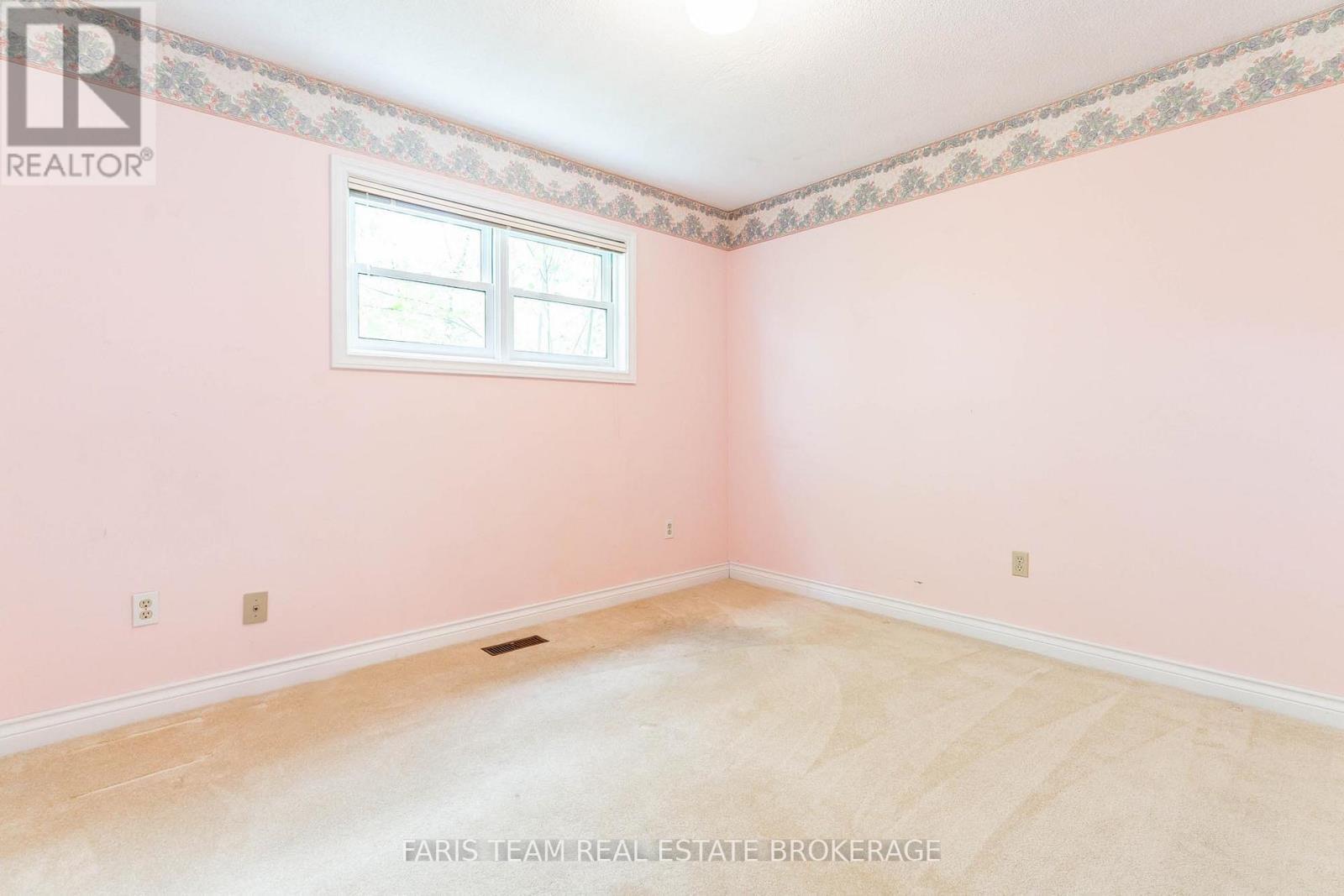 53 Maple Drive, Orillia, ON - Indoor Photo Showing Other Room