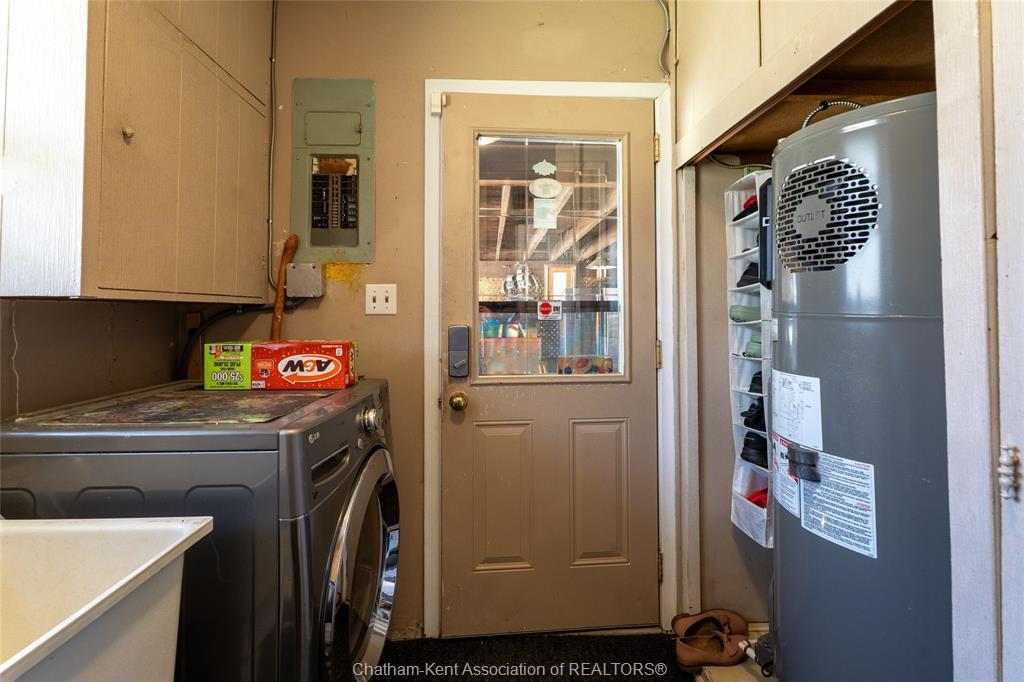 27 Hillcrest Avenue, Chatham, ON