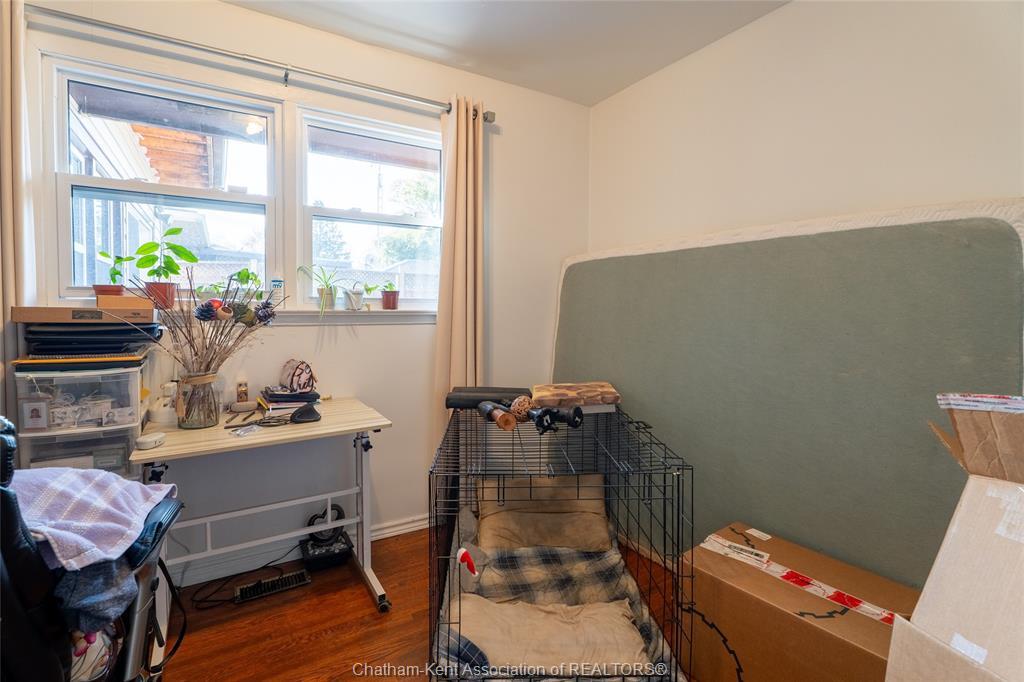 27 Hillcrest Avenue, Chatham, ON