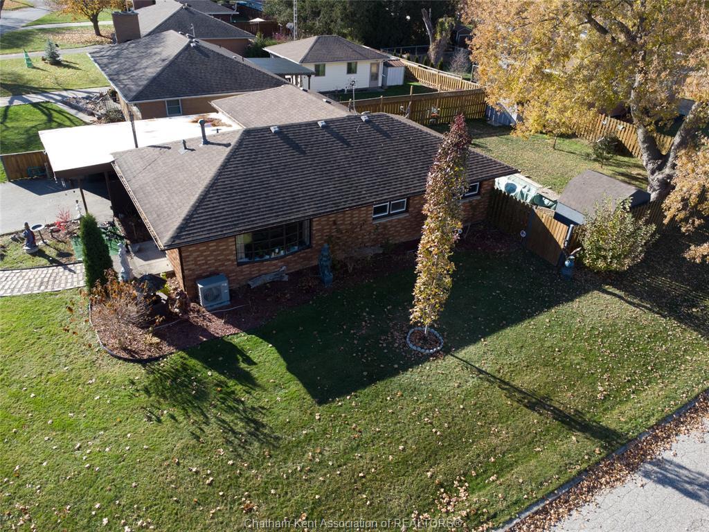 27 Hillcrest Avenue, Chatham, ON