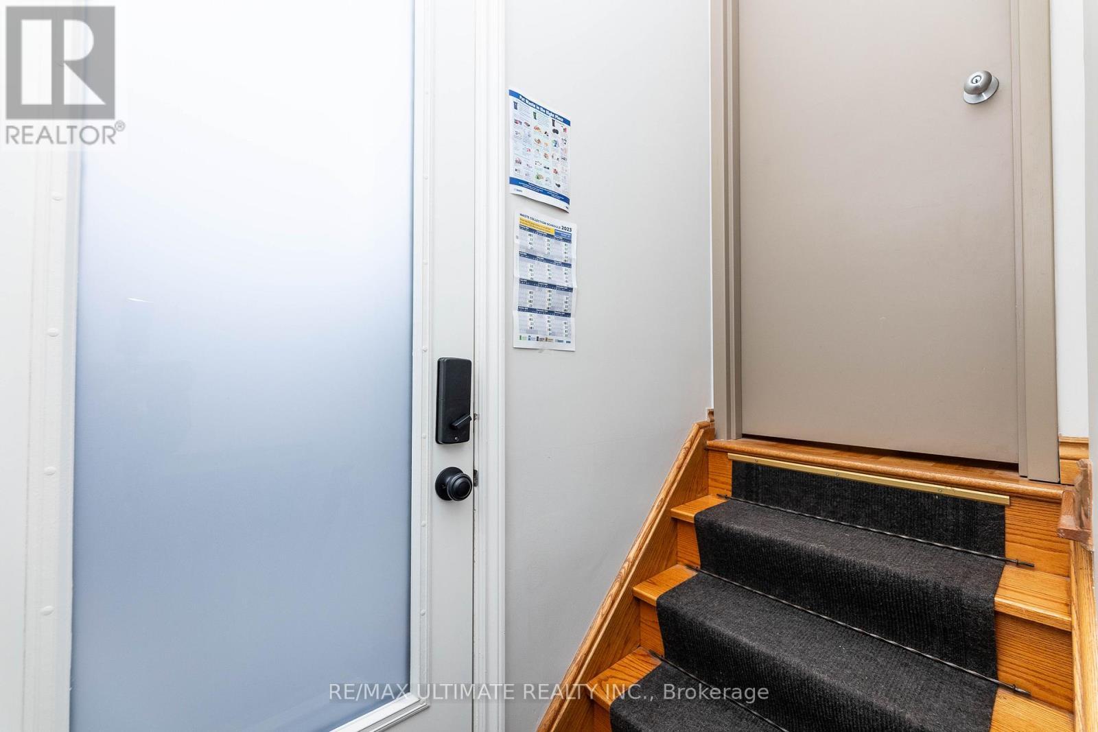 Main - 448 Salem Avenue N, Toronto, ON - Indoor Photo Showing Other Room