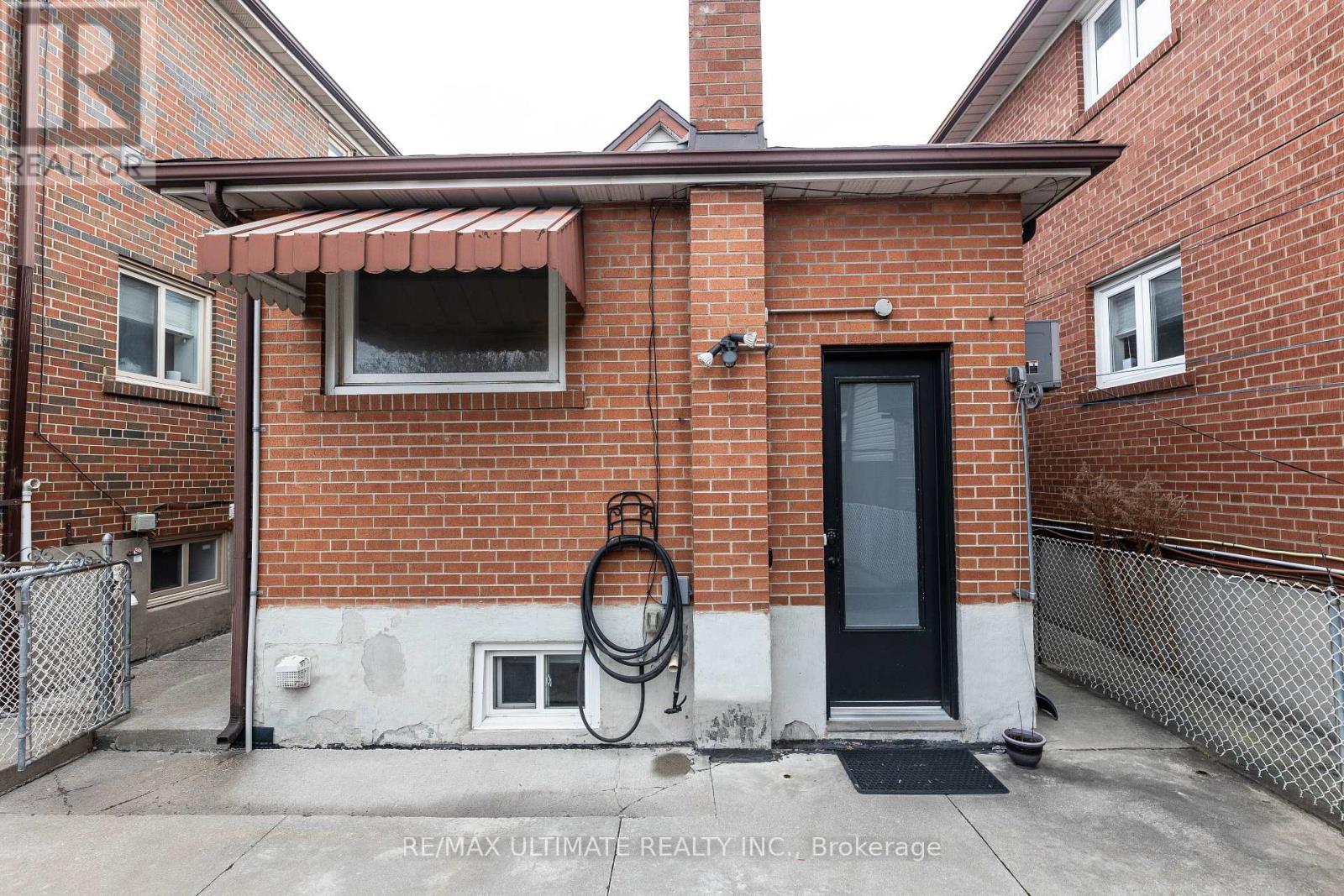 Main - 448 Salem Avenue N, Toronto, ON - Outdoor With Exterior
