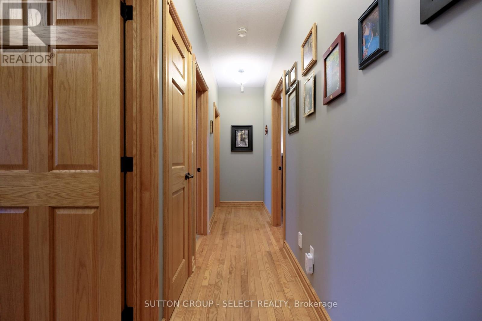 7284 Calvert Drive, Strathroy-Caradoc, ON - Indoor Photo Showing Other Room