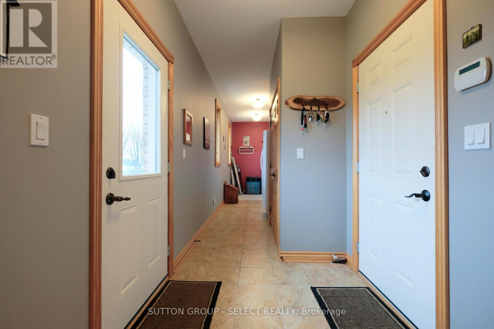 7284 Calvert Drive, Strathroy-Caradoc, ON - Indoor Photo Showing Other Room