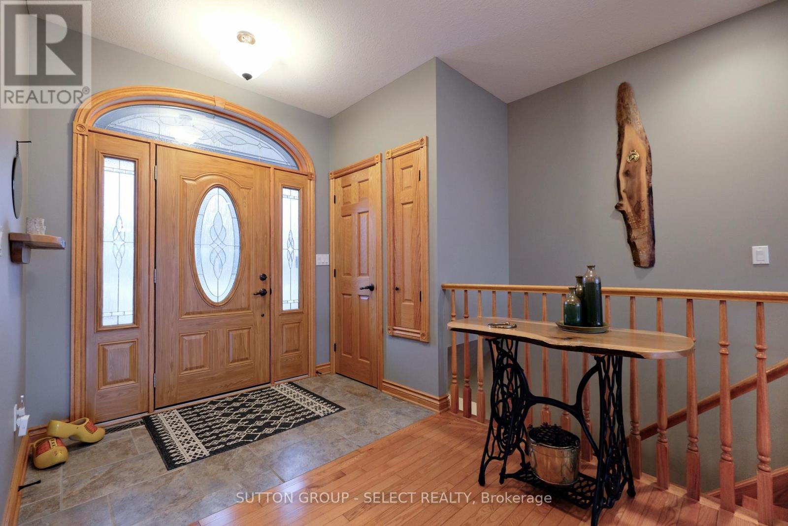 7284 Calvert Drive, Strathroy-Caradoc, ON - Indoor Photo Showing Other Room