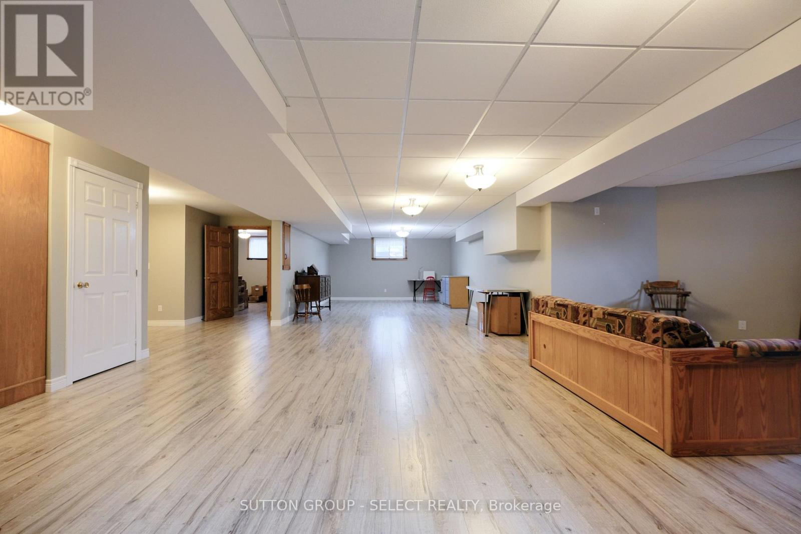 7284 Calvert Drive, Strathroy-Caradoc, ON - Indoor