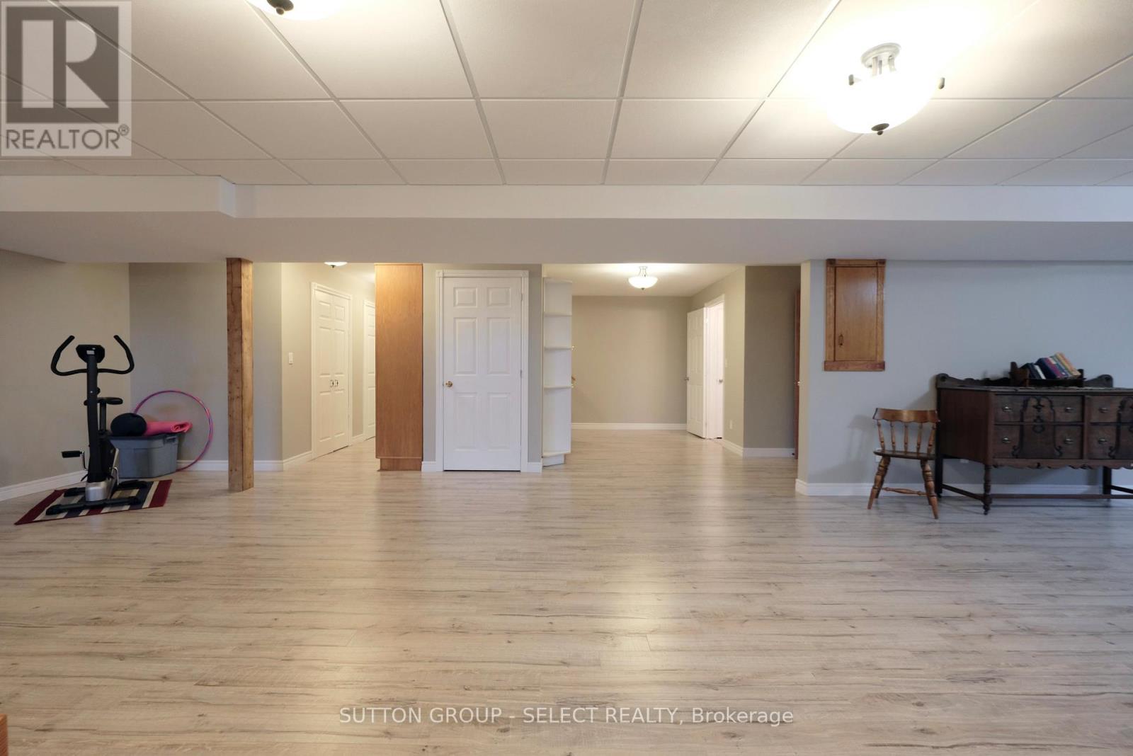 7284 Calvert Drive, Strathroy-Caradoc, ON - Indoor Photo Showing Other Room