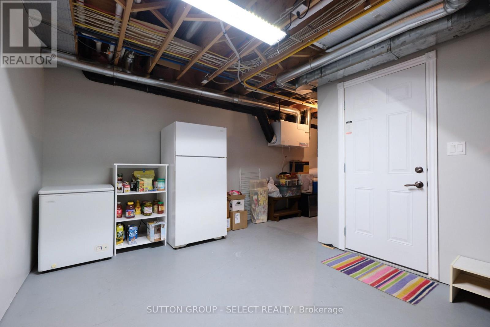 7284 Calvert Drive, Strathroy-Caradoc, ON - Indoor Photo Showing Basement