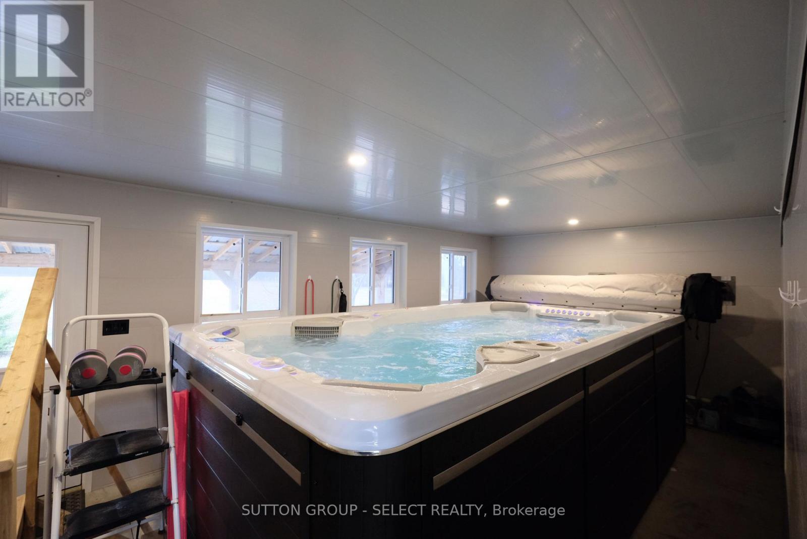 7284 Calvert Drive, Strathroy-Caradoc, ON - Indoor