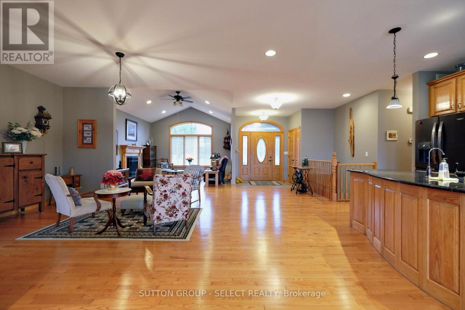 7284 Calvert Drive, Strathroy-Caradoc, ON - Indoor