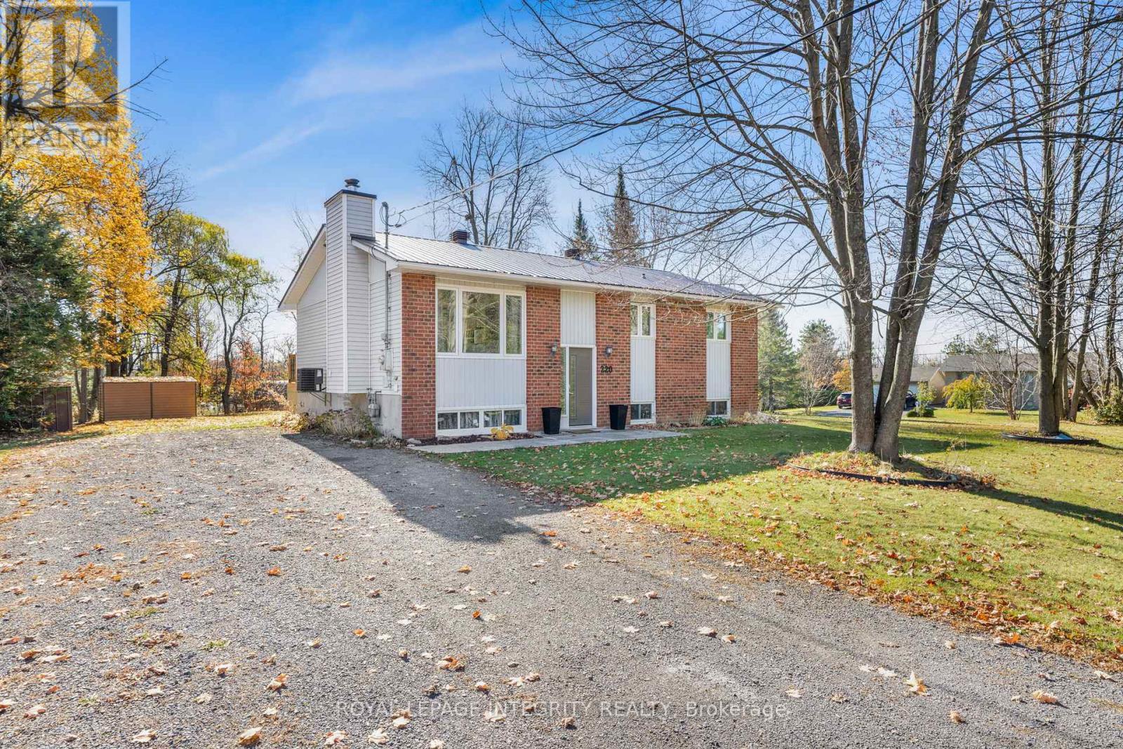 220 Agathe Street, Clarence-Rockland, ON - Outdoor