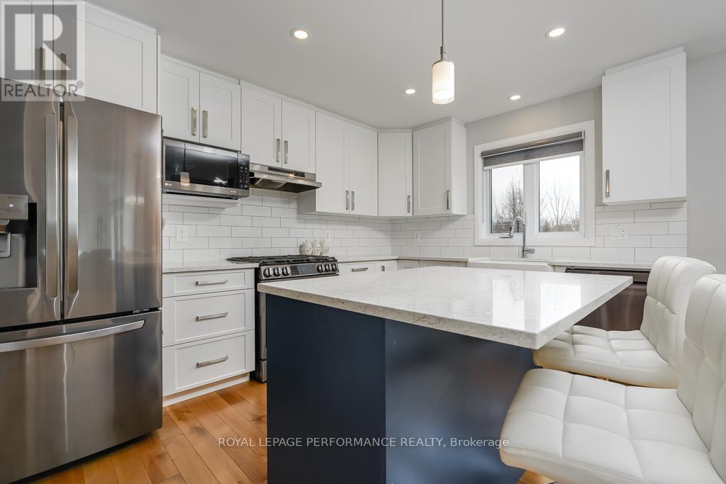 2321 Sebastien Road, Cornwall, ON - Indoor Photo Showing Kitchen With Upgraded Kitchen
