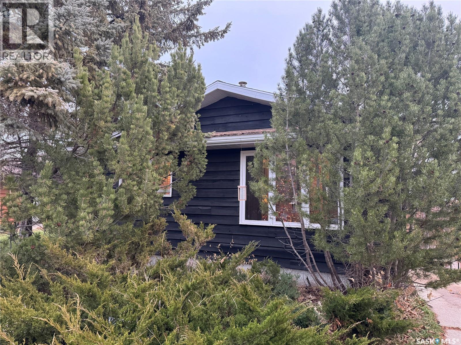 97 Dorothy Street, Regina, SK - Outdoor