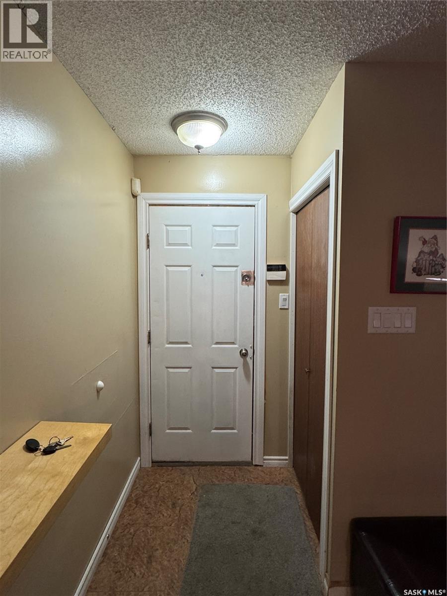 97 Dorothy Street, Regina, SK - Indoor Photo Showing Other Room