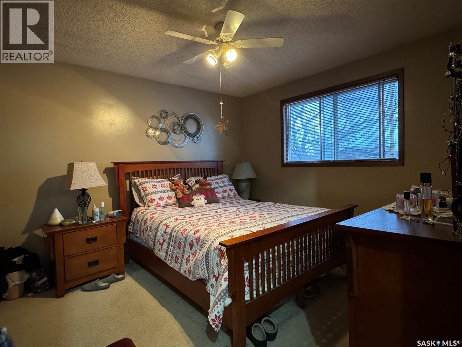 97 Dorothy Street, Regina, SK - Indoor Photo Showing Bedroom