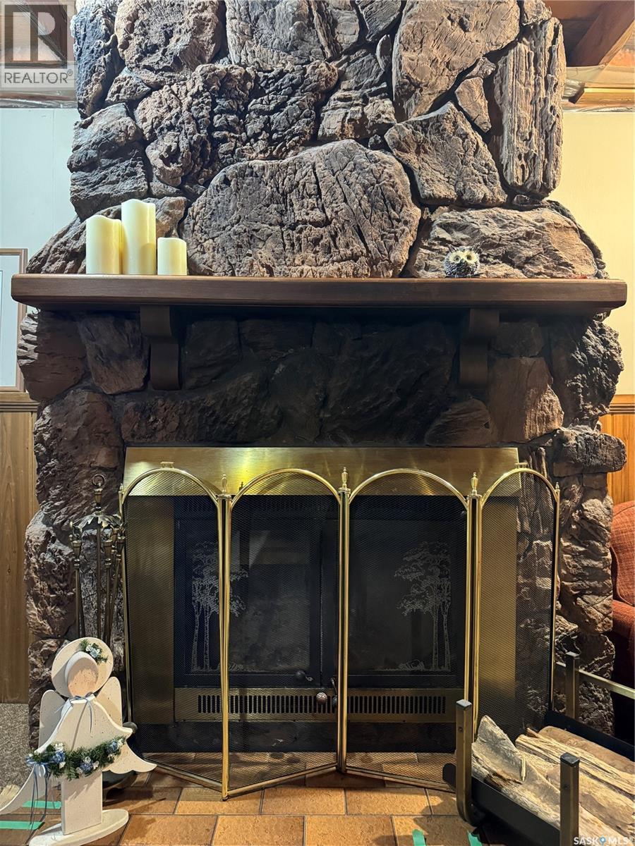 97 Dorothy Street, Regina, SK - Indoor Photo Showing Other Room