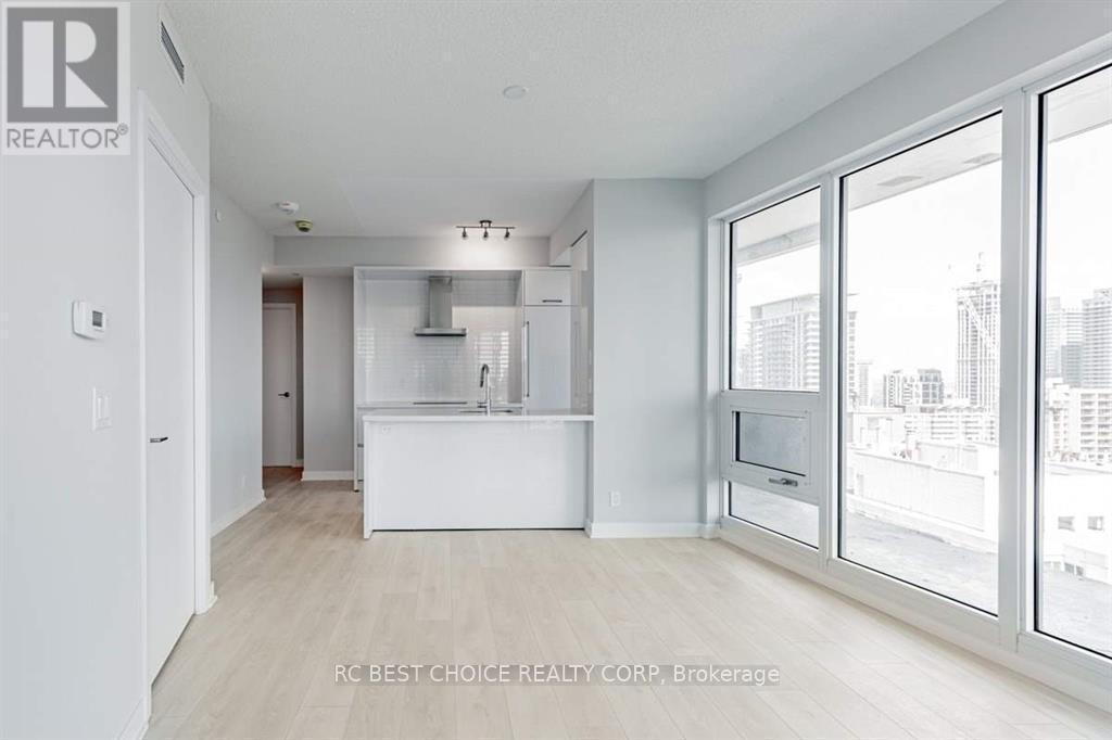 1803 - 2221 Yonge Street, Toronto, ON - Indoor