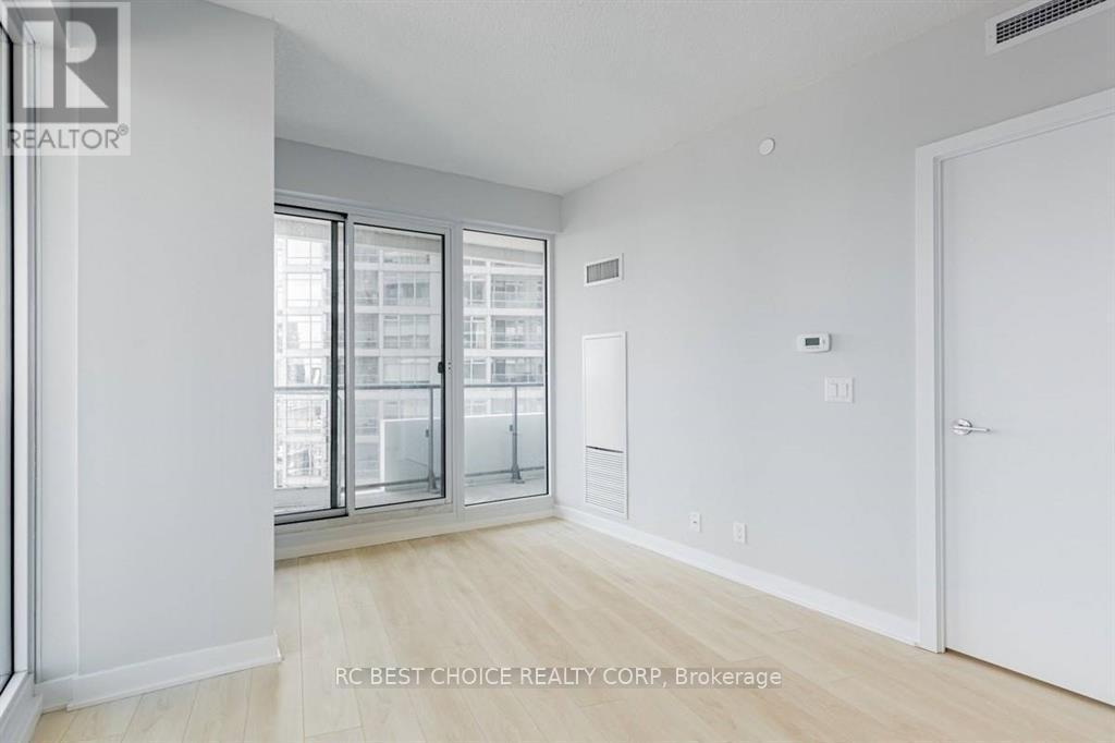 1803 - 2221 Yonge Street, Toronto, ON - Indoor Photo Showing Other Room