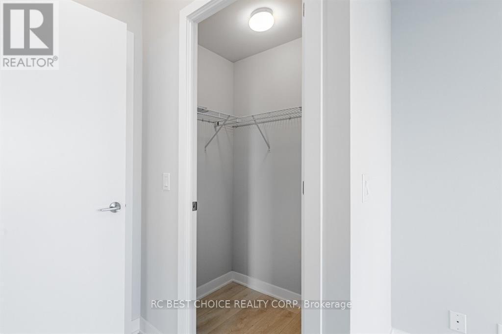 1803 - 2221 Yonge Street, Toronto, ON - Indoor