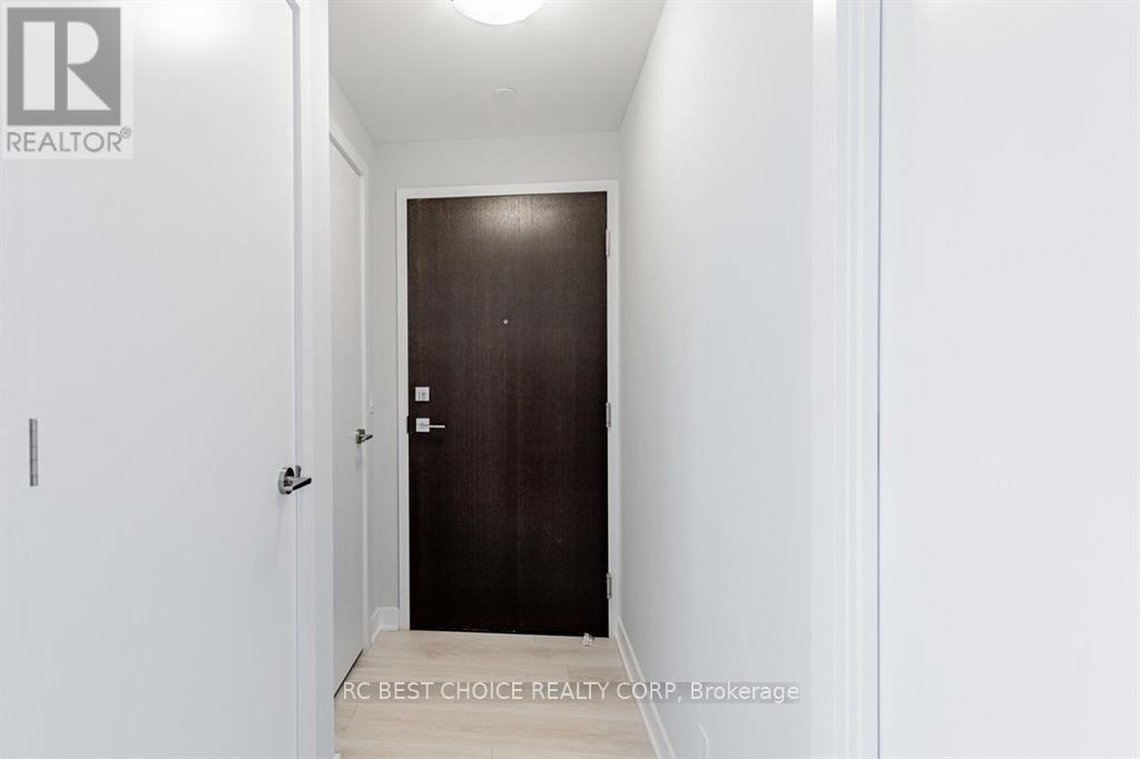 1803 - 2221 Yonge Street, Toronto, ON - Indoor Photo Showing Other Room