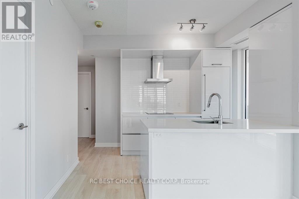 1803 - 2221 Yonge Street, Toronto, ON - Indoor