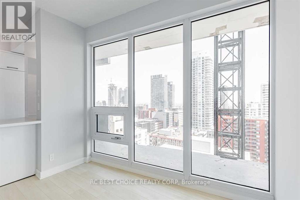 1803 - 2221 Yonge Street, Toronto, ON - Indoor Photo Showing Other Room