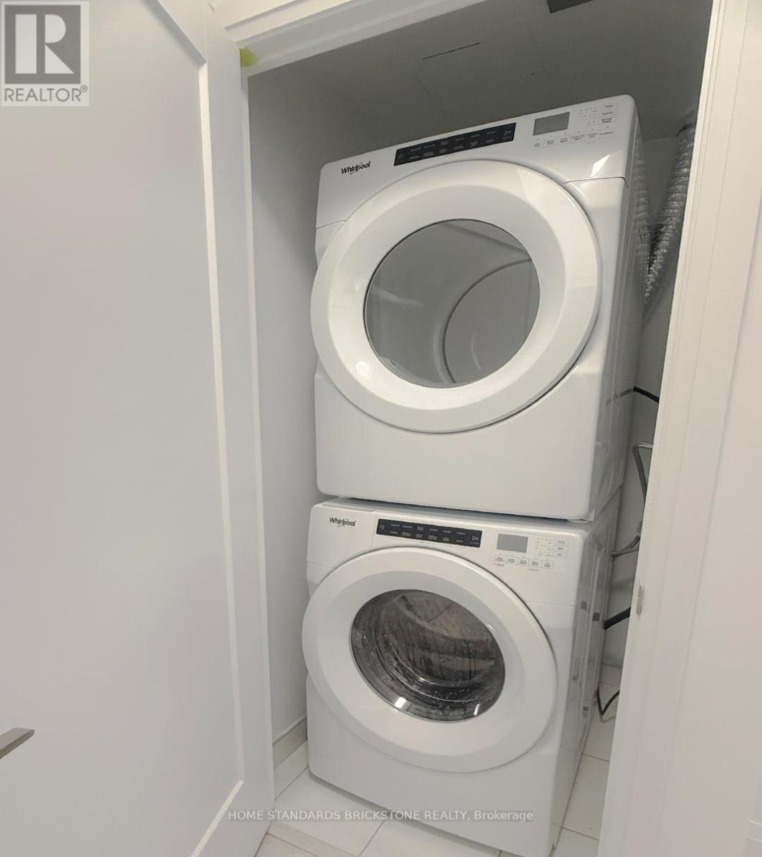 2310 - 20 Soudan Avenue, Toronto, ON - Indoor Photo Showing Laundry Room