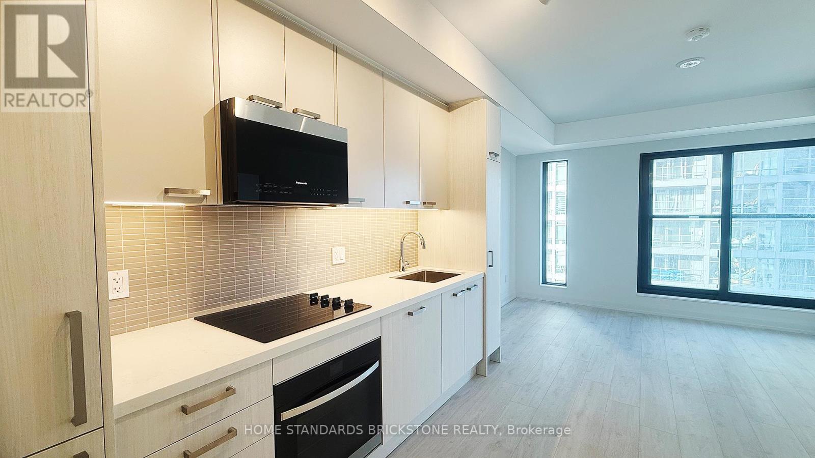 2310 - 20 Soudan Avenue, Toronto, ON - Indoor Photo Showing Kitchen With Upgraded Kitchen