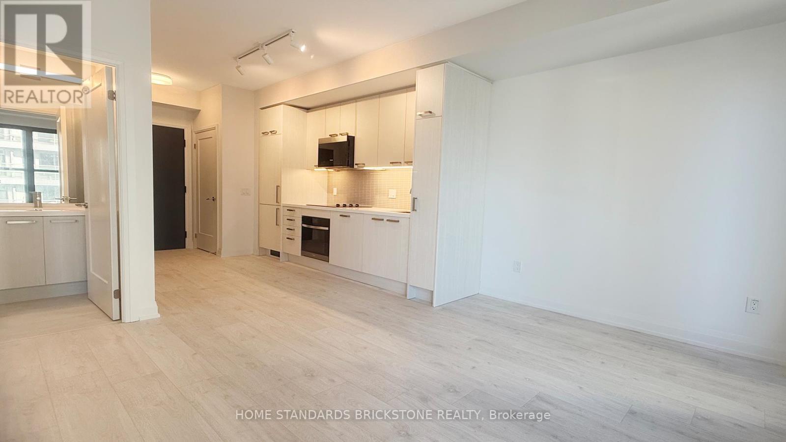 2310 - 20 Soudan Avenue, Toronto, ON - Indoor Photo Showing Kitchen