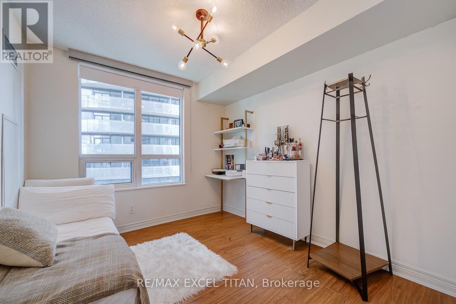 2006 - 19 Grand Trunk Crescent, Toronto, ON - Indoor Photo Showing Bedroom