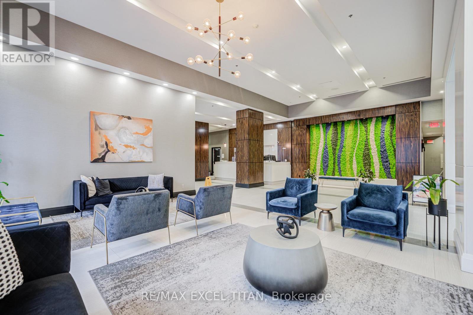 2006 - 19 Grand Trunk Crescent, Toronto, ON - Indoor