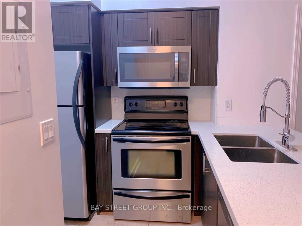 3705 - 388 Prince Of Wales Drive, Mississauga, ON - Indoor Photo Showing Kitchen With Double Sink