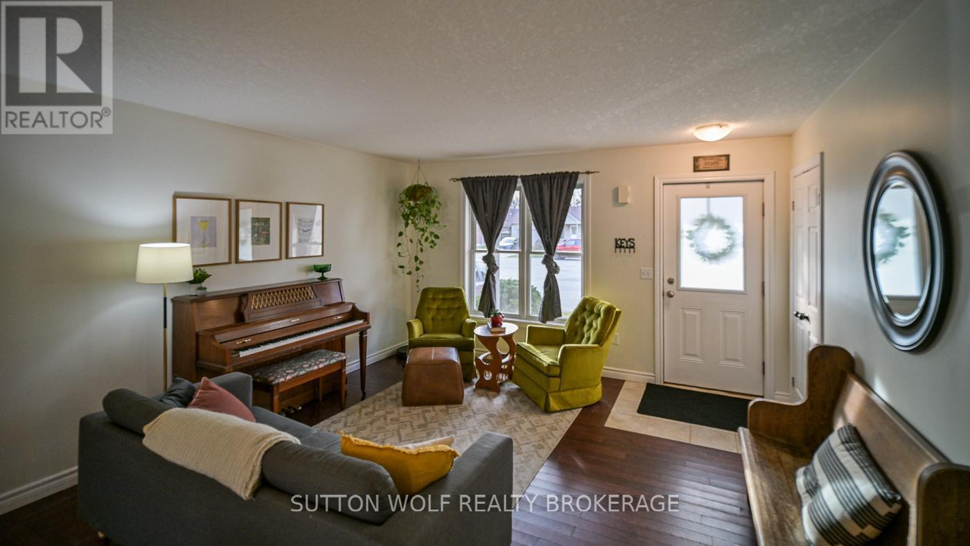 29 Pittao Place, Strathroy-Caradoc (Ne), ON - Indoor