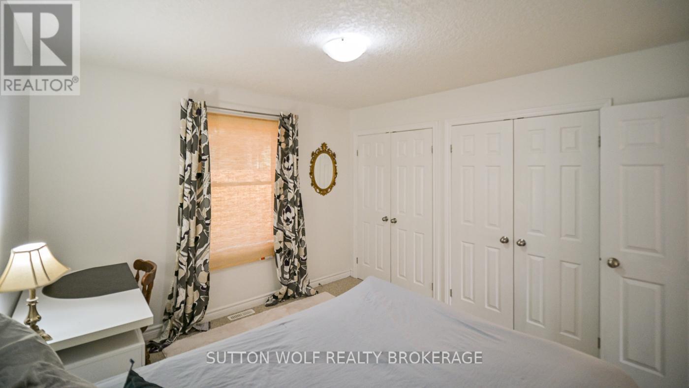29 Pittao Place, Strathroy-Caradoc (Ne), ON - Indoor Photo Showing Other Room