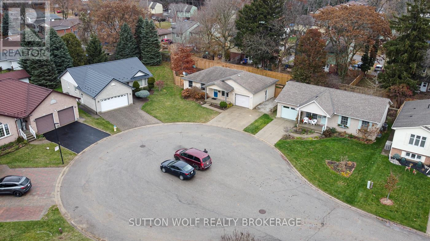 29 Pittao Place, Strathroy-Caradoc (Ne), ON - Outdoor