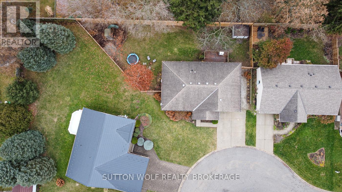 29 Pittao Place, Strathroy-Caradoc (Ne), ON - Outdoor