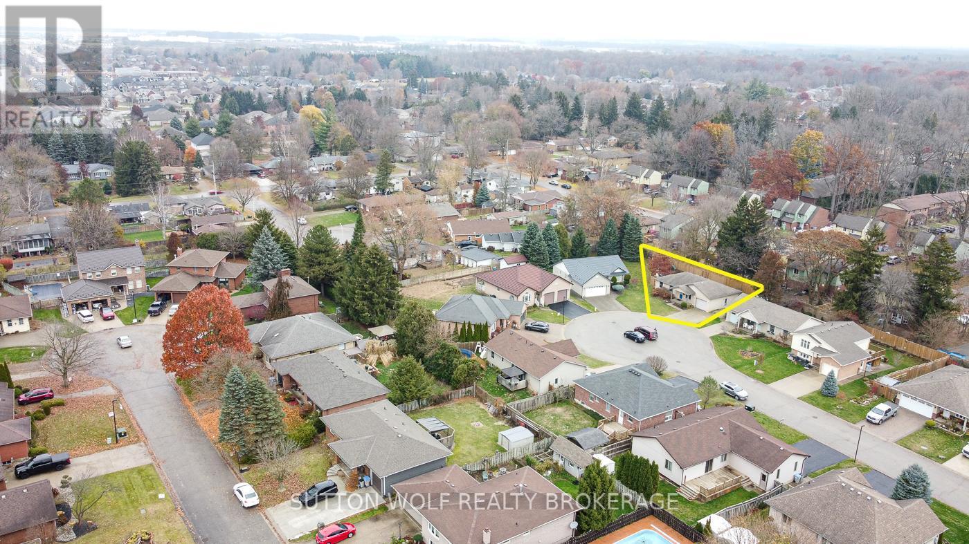 29 Pittao Place, Strathroy-Caradoc (Ne), ON - Outdoor With View