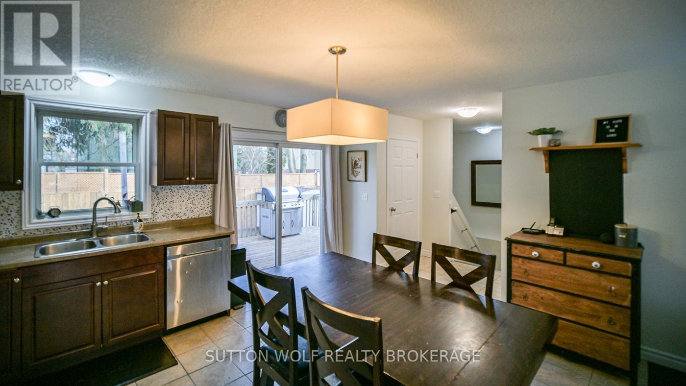 29 Pittao Place, Strathroy-Caradoc (Ne), ON - Indoor