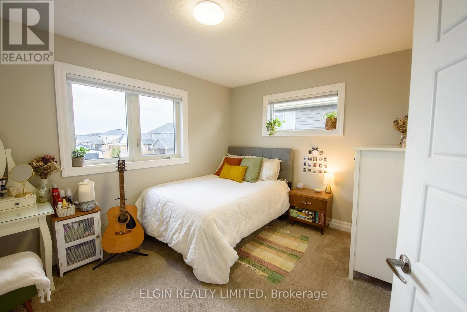 8 Auburn Drive, St. Thomas, ON - Indoor Photo Showing Bedroom
