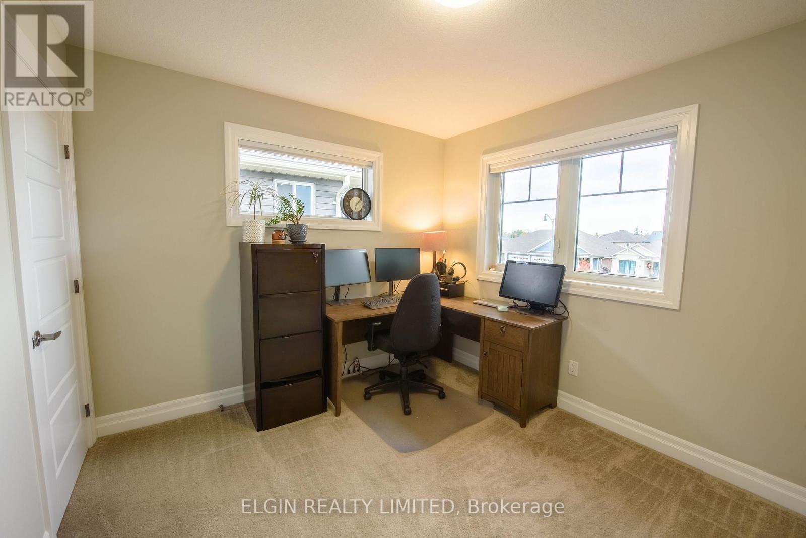 8 Auburn Drive, St. Thomas, ON - Indoor Photo Showing Office