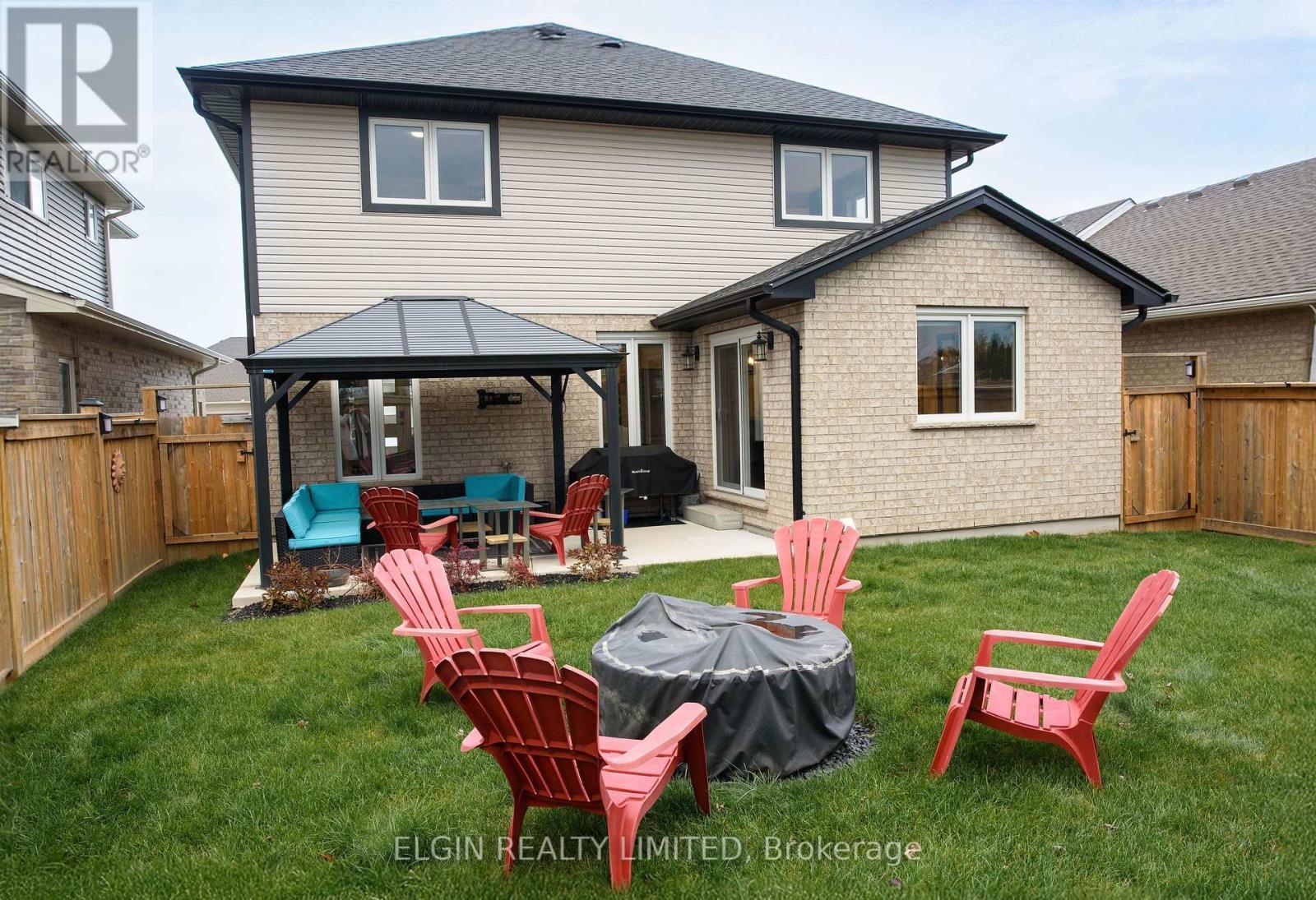 8 Auburn Drive, St. Thomas, ON - Outdoor With Deck Patio Veranda With Exterior