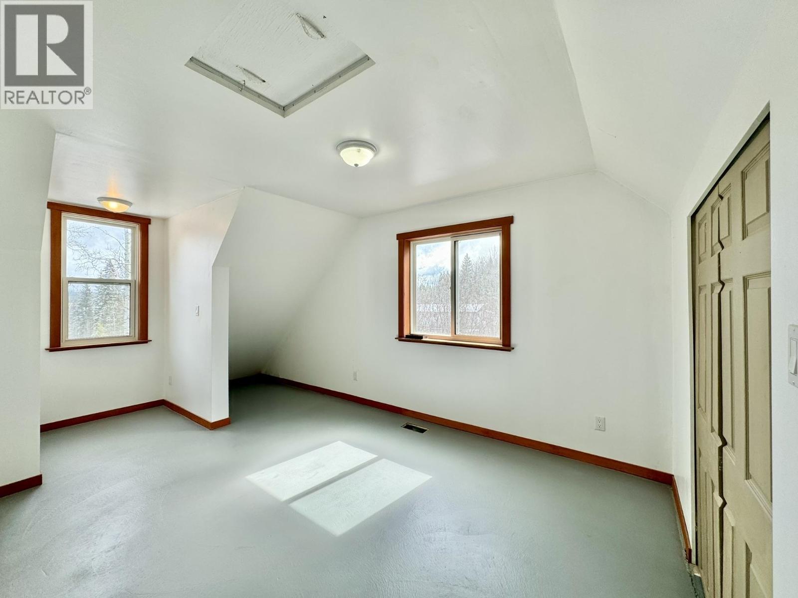 6352 Wolfe Road, Horse Lake, BC - Indoor Photo Showing Other Room
