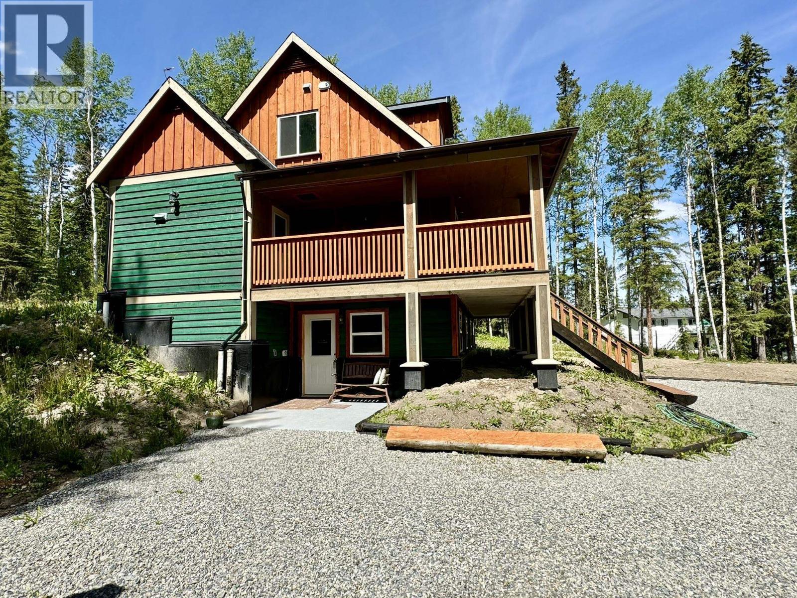 6352 Wolfe Road, Horse Lake, BC - Outdoor With Balcony