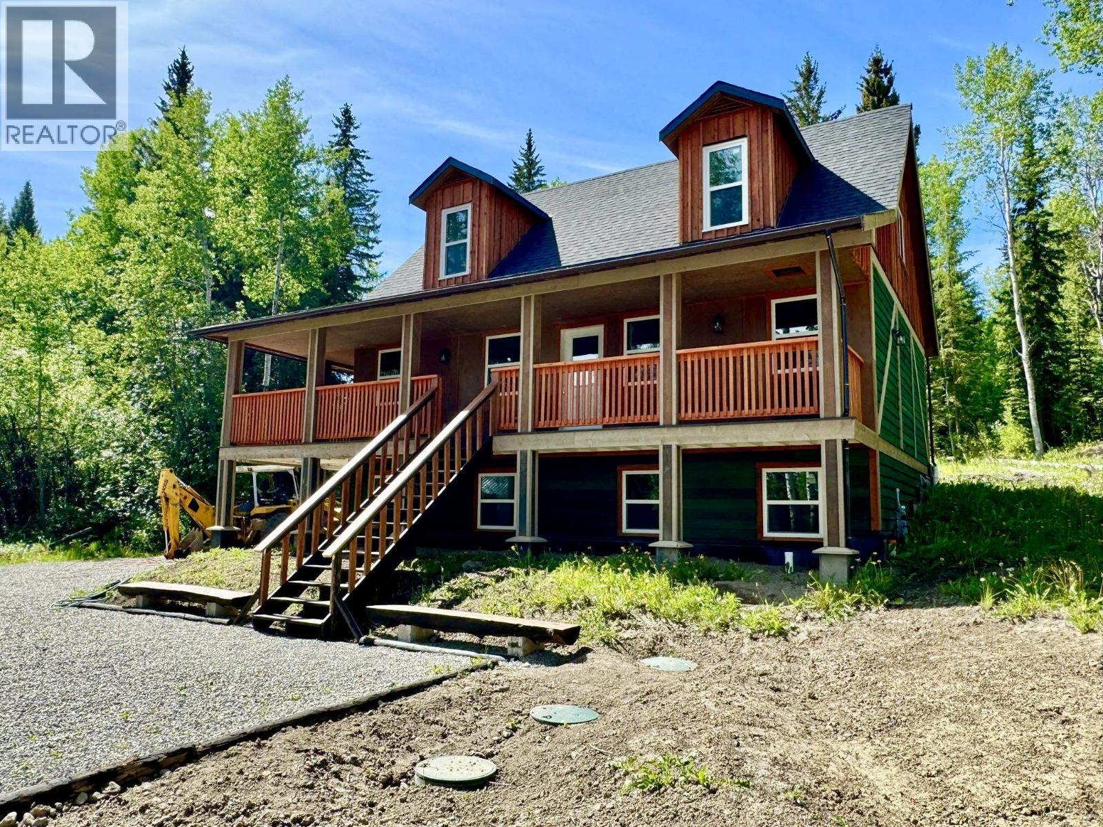 6352 Wolfe Road, Horse Lake, BC - Outdoor