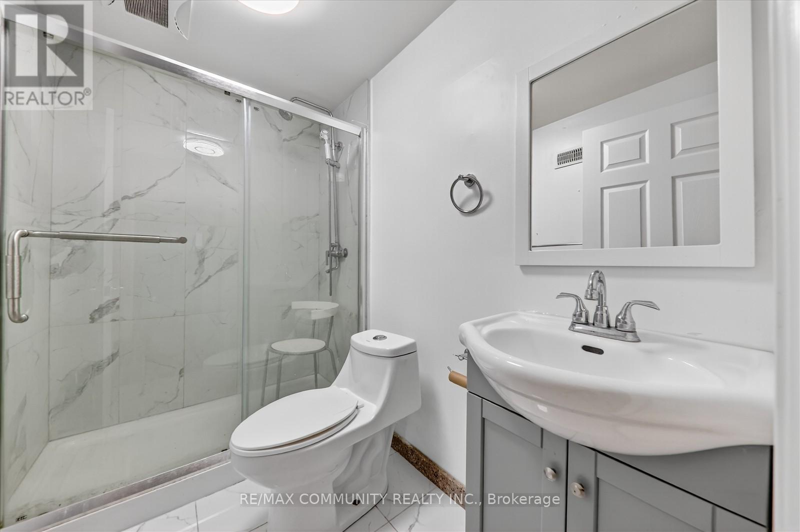 Main - 6104 Bloomington Road, Whitchurch-Stouffville, ON - Indoor Photo Showing Bathroom